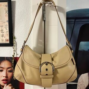 Vintage Coach Beige Leather Shoulder Bag